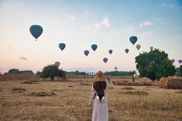 10 Essential Tips for Traveling the World on Any Budget