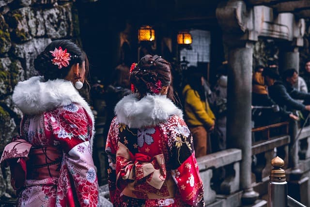 "Japan Itinerary for Beginners: 1-3 Week Travel Guide"