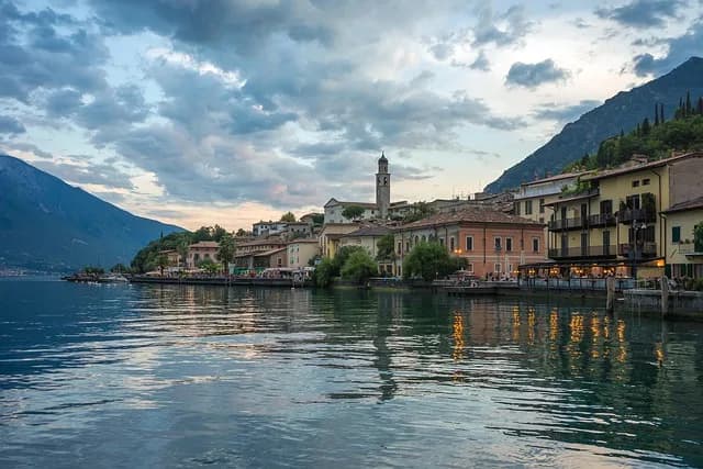 Is Lake Garda Worth Visiting? 6 Reasons You Should Visit